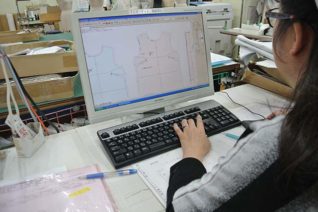 マーキング(型入れ)